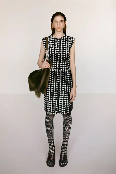 Look 17